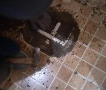 仁和卫生间漏水维修公司为您分享下卫生间渗水如何处理及注意事项